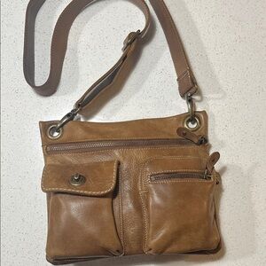 Roots 💯 Genuine Leather Crossbody Bag Cognac Brown Multi Pocket